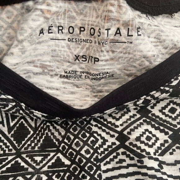 Aéropostale Tribal Crop Top Tee - Picture 8 of 11